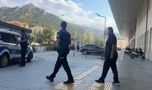 Park kavgasında komşularını bıçaklayan şüpheli tutuklandı