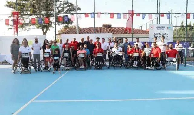 Bodrum'da Tekerlekli Sandalye 100. Yıl Tenis Turnuvası ödül töreni ile son buldu