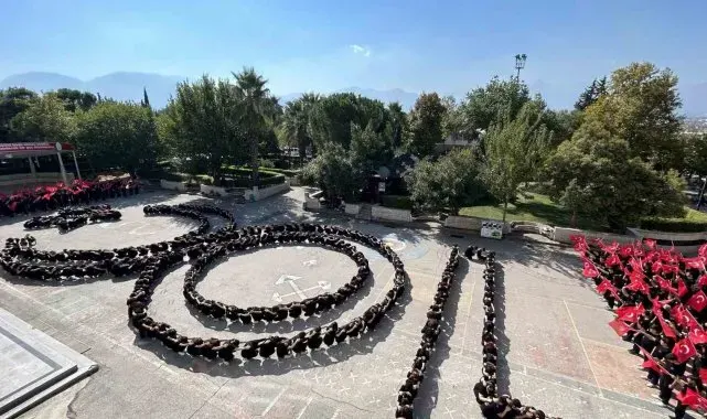 Öğretmenlerden 100. yıla özel koreografi