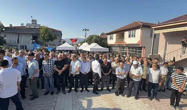 Ölü ya da diri bulunamadı, gıyabi cenaze namazı kılındı