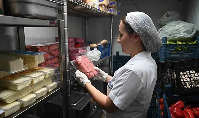 Kuşadası Belediyesi tesislerinde hijyen denetimleri aralıksız sürüyor