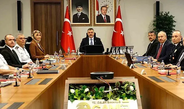 İçişleri Bakanı Mustafa Çiftçi, 'Kaçakçılık ve Organize Suçlarla Mücadele Güvenlik Toplantısı'na başkanlık etti