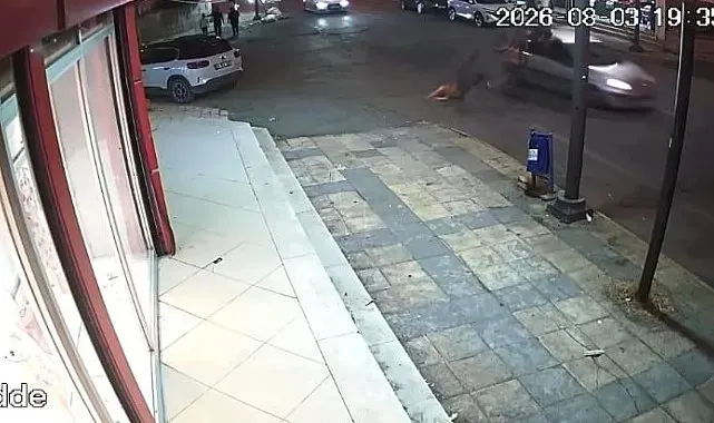 Otomobil ile bisikletin çarpıştığı kaza kamerada
