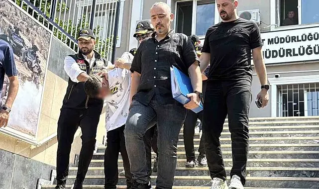 Pendik'te silahlı saldırıya uğrayan iş adamı hayatını kaybetti: Saldırı anı kamerada