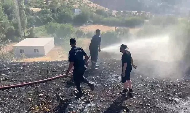 Örtü yangını söndürüldü