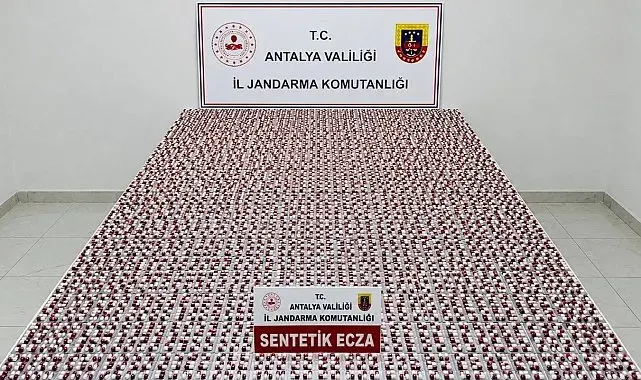 Antalya'da 15 bin 184 uyuşturucu hap ele geçirildi