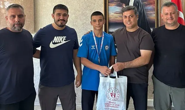 İl Müdürü Öztürk'ten Türkiye Şampiyonu Yaman'a kutlama