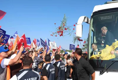 Cumhurbaşkanı Erdoğan'a Samsun'da Sevgi Seli: Yol Üstünde Sürpriz Karşılaşma