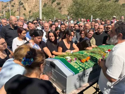 Eski CHP Aydın İl Başkanı Ali Çankır Gözyaşlarıyla Uğurlandı