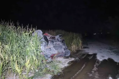 Nevşehir'de Korkunç Kaza: İki Otomobil Tarlaya Uçtu, 4 Yaralı