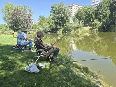 Betonlaşmadan Kaçan 76 Yaşındaki Hasan Dede'nin Su Kenarındaki Huzur Dolu Yaşamı