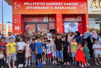 MHP Diyarbakır'dan Öğrencilere Anlamlı Destek: Yüzlerce Çocuğa Kırtasiye ve Ayakkabı Yardımı Yapıldı