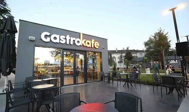 Alanyurt meydanı coşkulu törenle hizmete açıldı
