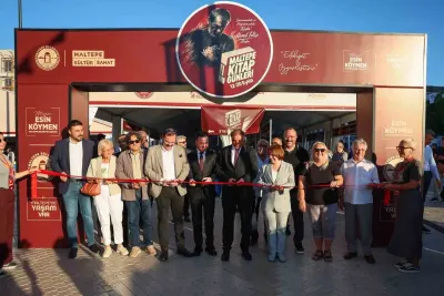 2. Maltepe Kitap Günleri Cumhuriyet Meydanı'nda Başladı