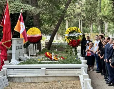 Taçsız Kral Metin Oktay Vefatının 35. Yıl Dönümünde Kabri Başında Anıldı