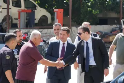 Feke'de Başkan Cömert Özen'den Proje ve Esnaf Çıkarması