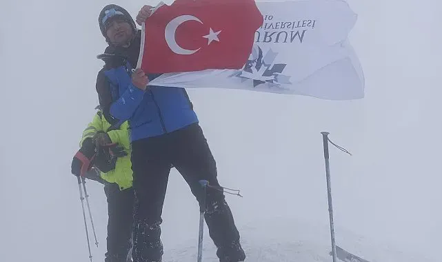 ETÜ bayrağı zirvede