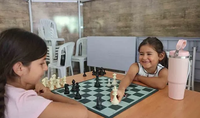 Marmaris'te yaz kurslarında eğlence ve öğrenme bir arada