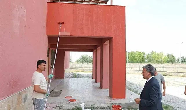 Çakan, yeni eğitim öğretim yılı hazırlıklarını ilçelerde inceledi