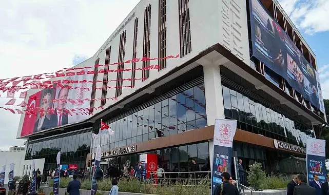 Manisa'nın bilgi üssü 490 bin ziyaretçiyi ağırladı
