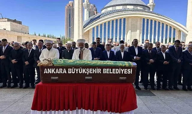 Milli Savunma Bakan Yardımcısı Alpaslan Kavaklıoğlu'nun vefat eden eşi ebediyete uğurlandı