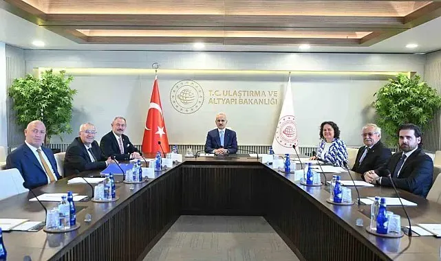 AK Partili başkanlar, Ulaştırma ve Altyapı Bakanı Uraloğlu ile görüşüldü