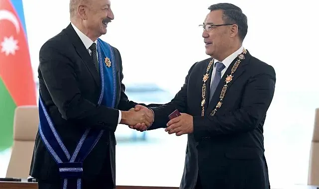 Kırgızistan Cumhurbaşkanı Caparov'dan Aliyev'e birinci derece "Manas" Nişanı