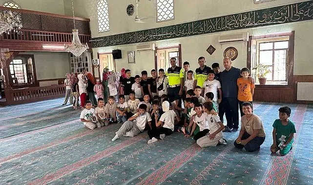 Jandarmadan 61 öğrenciye trafik eğitimi