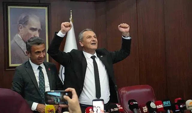 İzmit Belediyesi Başkan Vekili Lütfü Obuz oldu