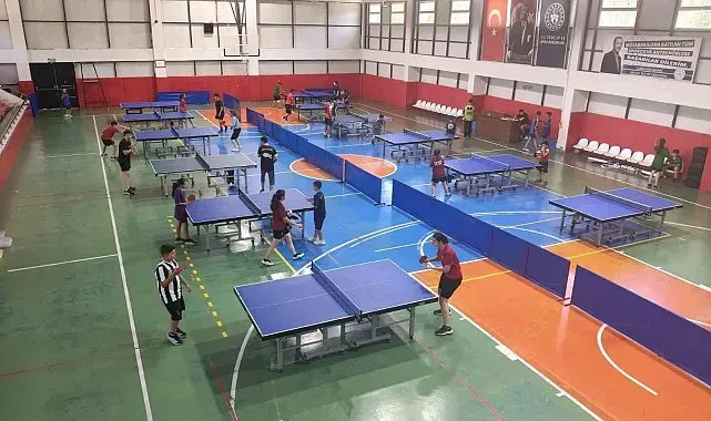 Andırın'da masa tenisi festivali