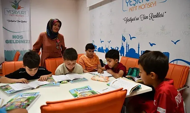 Yeşilyurt Kent Konseyi'nin yaz dönemi eğitim ve kültür kurslarına ilgi yüksek