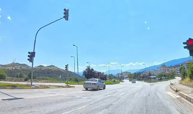 Karabük'te trafik ihlalleri kameralara yansıdı