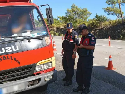 Muğla'da Jandarmadan Yoğun Trafik Denetimi: Binlerce Araca İşlem Yapıldı