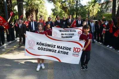 Manisa'da 270 Bin Öğrenci İçin Ders Zili Çaldı: Yeni Eğitim Yılı Başladı