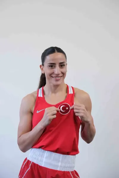 Milli Boksör Gizem Özer Avrupa Şampiyonası İçin Bulgaristan’da Renge Çıkıyor
