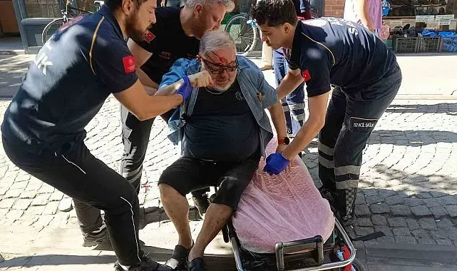 Kaldırımda yürürken hastanelik oldu