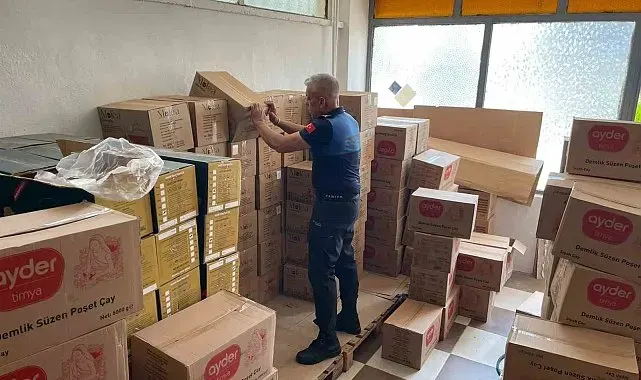 Zabıta ekipleri son kullanım tarihi geçen 768 kilogram poşet çaya el koydu
