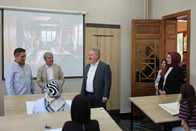 Sanat Melikgazi Kursu Öğrencilerinden Büyük Başarı: Genç Yetenekler Üniversitelere Yerleşti