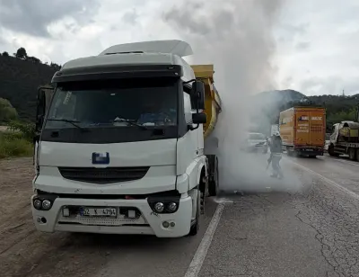 Ordu'da Seyir Halindeki Hafriyat Kamyonunda Korkutan Yangın
