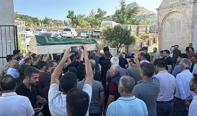 Mardin'deki kazada hayatını kaybeden 2 kişi toprağa verildi