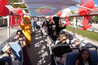 Bilecik'te Sünnet Çocukları Nostaljik Otobüsle Şehir Turu Atarak Coştu