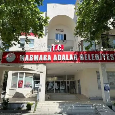 Taciz İddiasıyla Başkana Başvuran Memur Sanık Oldu: Mahkemeden Beraat Kararı Çıktı