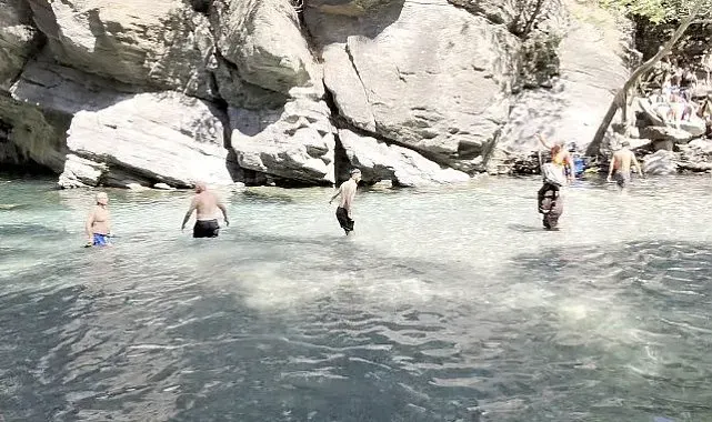 Kanyonda yangın paniği