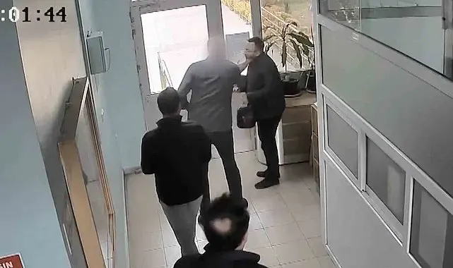 Gazeteciye tokat atan doktora adli para cezası