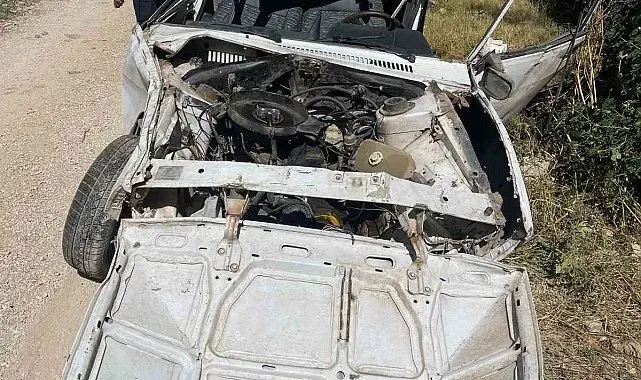 Bayburt'ta Tofaş otomobil uçuruma yuvarlandı: 1 ağır yaralı