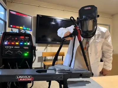 Bandırma'da Aile Yılı Kapsamında Dev Eğitim ve İstihdam Hamlesi