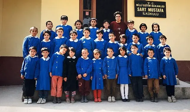 Salihli'de ilkokul arkadaşları, 28 yıl sonra buluştu