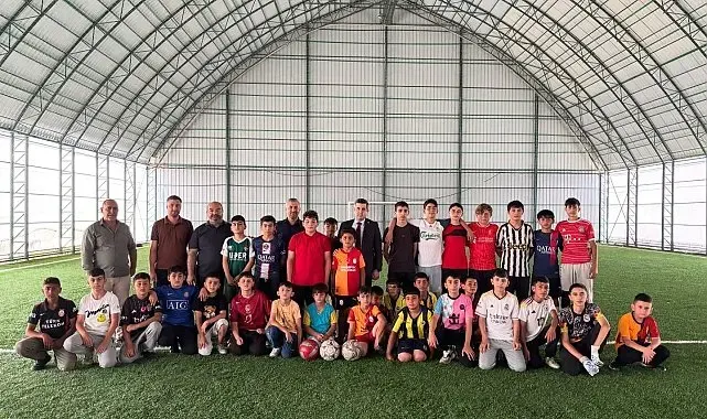 Susuz'da Yaz Kur'an Kursu öğrencilerine futbol moral oldu