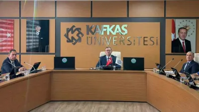 Kars’ta Üniversite Öğrencileri İçin Güvenlik Zirvesi: Yeni Akademik Yıl Tedbirleri Görüşüldü