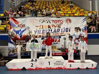 Çorum Belediyesi Karate Takımı Ankara'da Fırtına Gibi Esti: 32 Madalya ile Şampiyon!